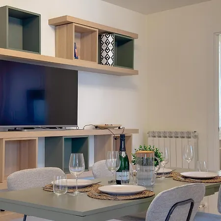 Apartmán Family In The Center Near The By Host Hero Civitanova Marche